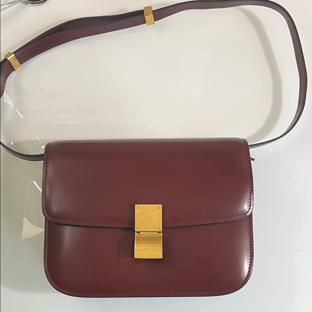 CÉLINE classic medium box bag